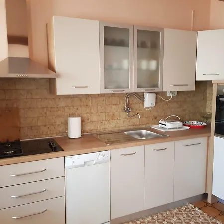 Apartman Tomy *