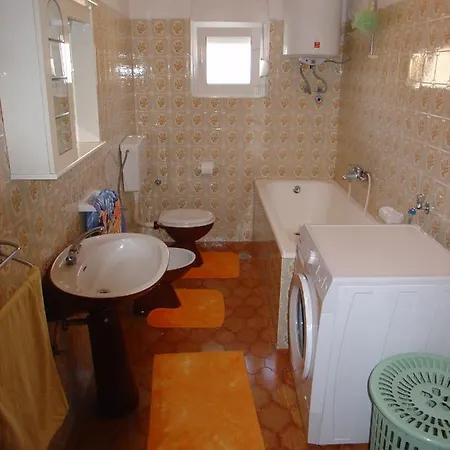 Apartman Tomy *